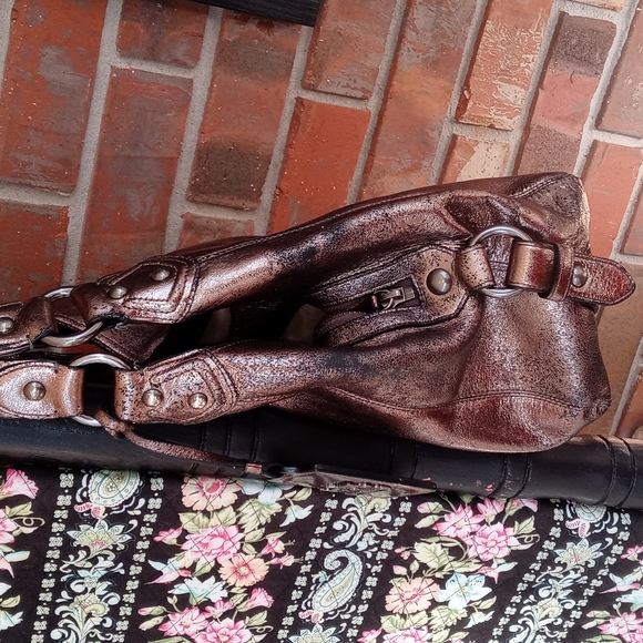 COACH MADISON CRACKLED METALLIC LEATHER MAGGIE SHOULDER HAND BAG. PEWTER COLOR - Picture 6 of 10